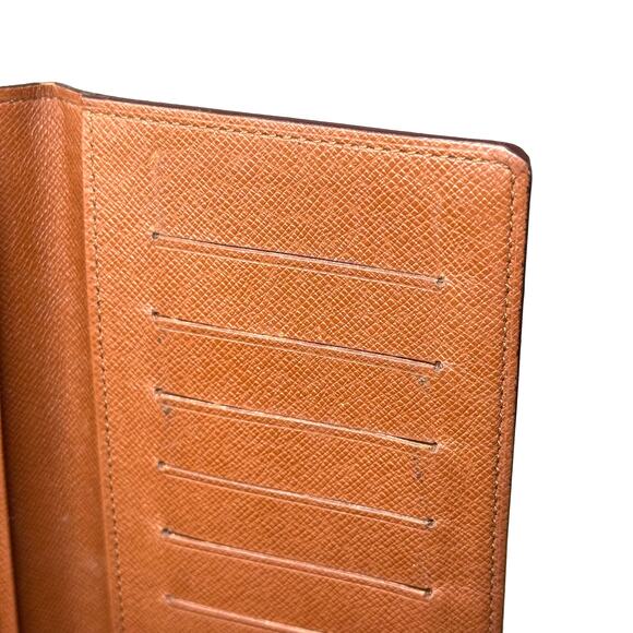 Louis Vuitton Long Wallet / Passport Case - Picture 9 of 11